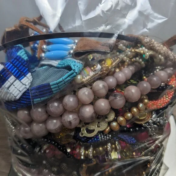 Jewelry Lot 4+ lbs 1126 Wearable Sellable Mystery Lot Free Shipping - Picture 3 of 8